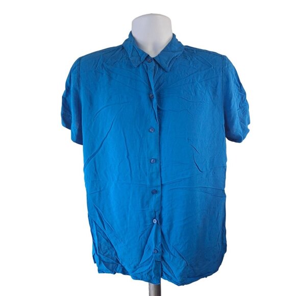 Chicos Button Up Shirt Size 2 M Blue Short Sleeve Lightweight Preppy Travel - Picture 1 of 5